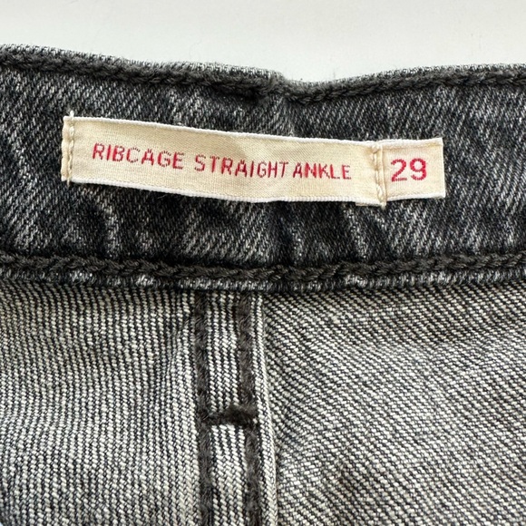 Levi’s Ribcage Straight Ankle Button Fly Gray Womens Size 29 - Picture 5 of 8